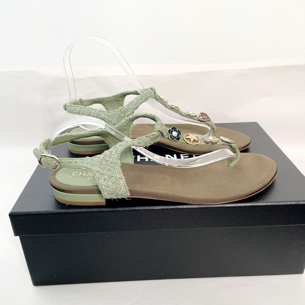 Chanel 17C CC Charm Tweed Sandals - Picture 3 of 8